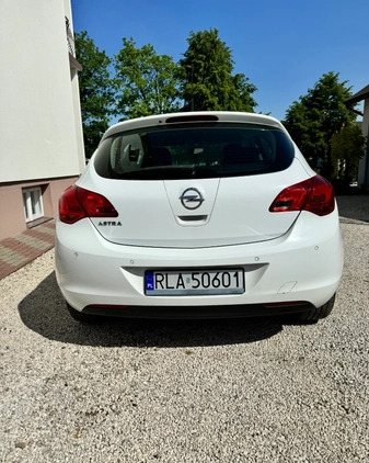 Opel Astra cena 23500 przebieg: 161399, rok produkcji 2009 z Tłuszcz małe 232